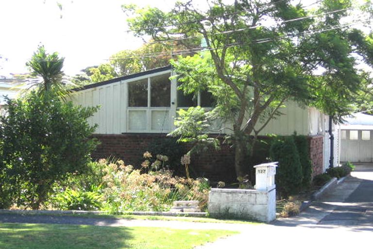 Photo of property in 2/127 Seabrook Avenue, New Lynn, Auckland, 0600