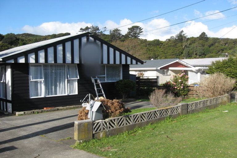 Photo of property in 89a Main Road, Wainuiomata, Lower Hutt, 5014