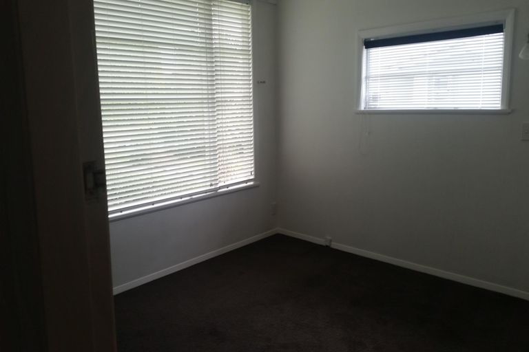 Photo of property in 11 Strathmore Place, Awapuni, Palmerston North, 4412