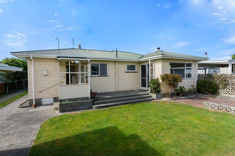 Photo of property in 17 Atmore Avenue, Otaki, 5512