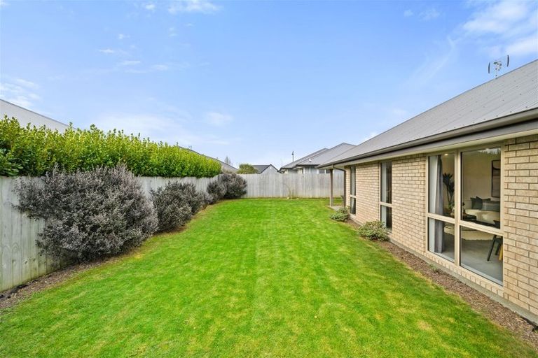 Photo of property in 4 Jefferson Close, Halswell, Christchurch, 8025