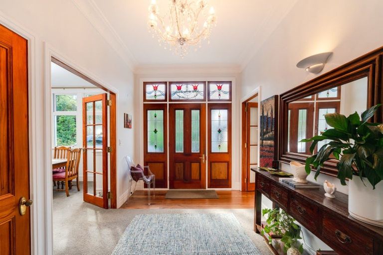 Photo of property in 79 Cashmere Avenue, Khandallah, Wellington, 6035