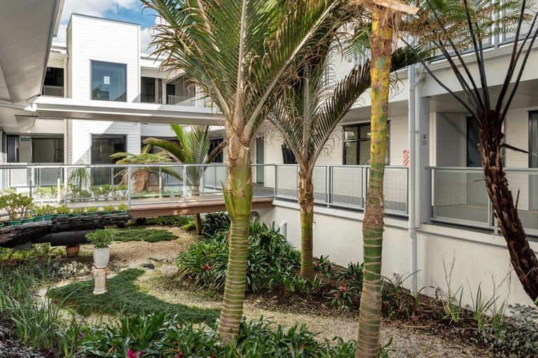 Photo of property in Atlas Apartments, 13/49 Maunganui Road, Mount Maunganui, 3116