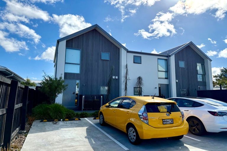 Photo of property in 2/6 Manning Place, Woolston, Christchurch, 8023