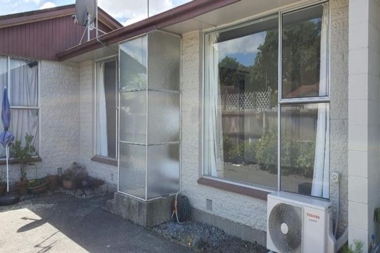 Photo of property in 2/374 Blenheim Road, Upper Riccarton, Christchurch, 8041