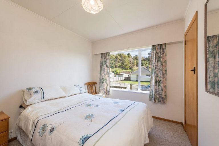 Photo of property in 1/125 Tipahi Street, Nelson South, Nelson, 7010