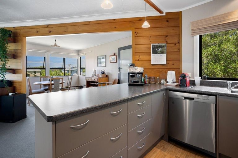Photo of property in 12 Wai-iti Terrace, Whitianga, 3510