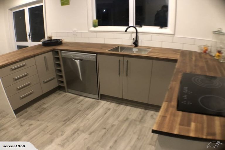 Photo of property in 41b Celia Street, Stratford, 4332