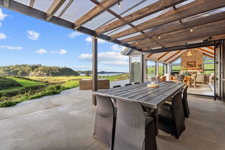 Photo of property in 7 Taemai Place, Okura Bush, Albany, 0794