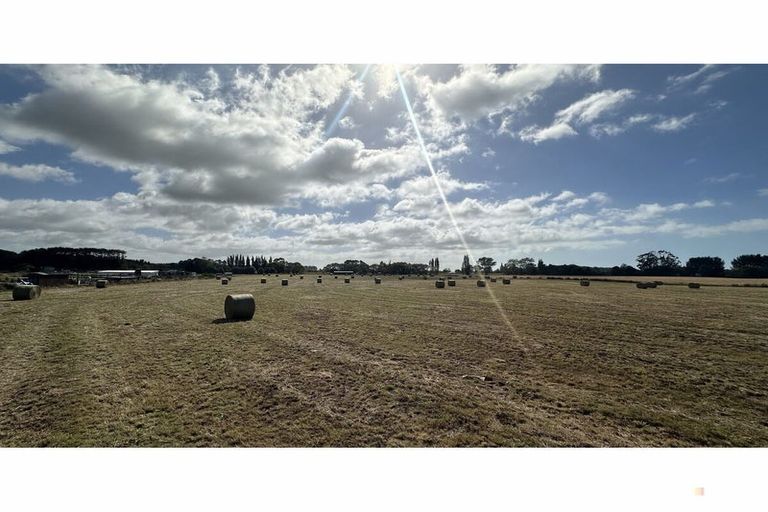 Photo of property in 8 Barretts Road, Seadown, 7973