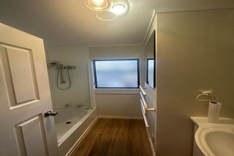 Photo of property in 6/26 Queen Mary Avenue, New Lynn, Auckland, 0600