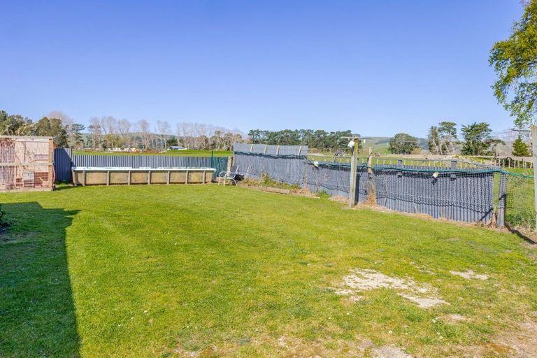 Photo of property in 10 Jones Street, Porangahau, 4291