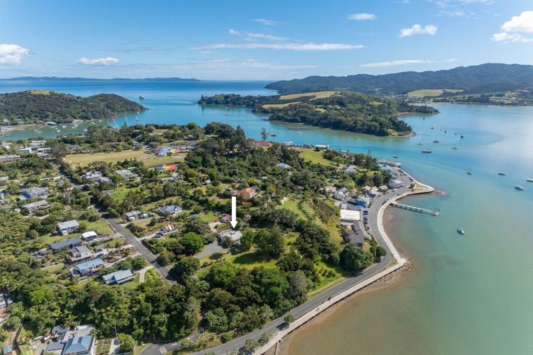 Photo of property in 2 Tasman Street, Mangonui, 0420
