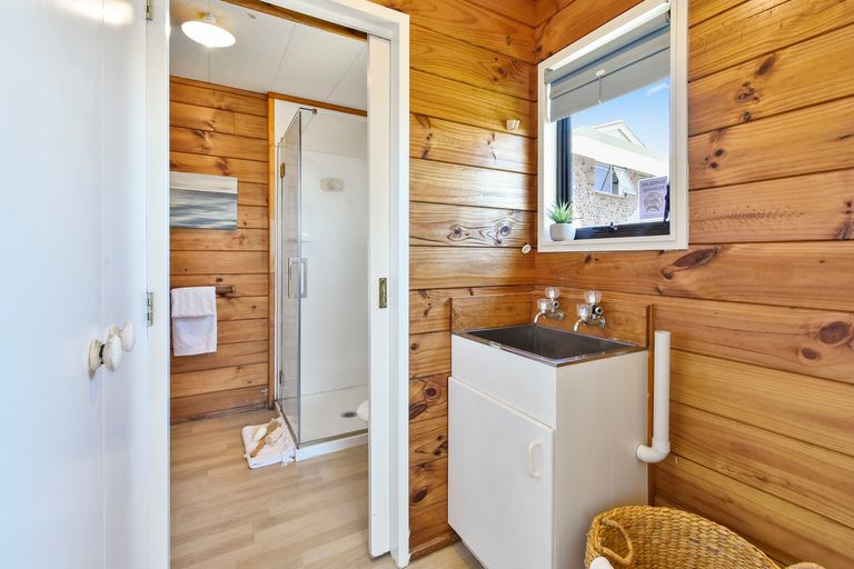 Photo of property in 35a Clark Road, Pahurehure, Papakura, 2113