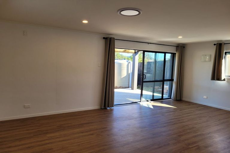 Photo of property in 38 Penton Road, Stanmore Bay, Whangaparaoa, 0932