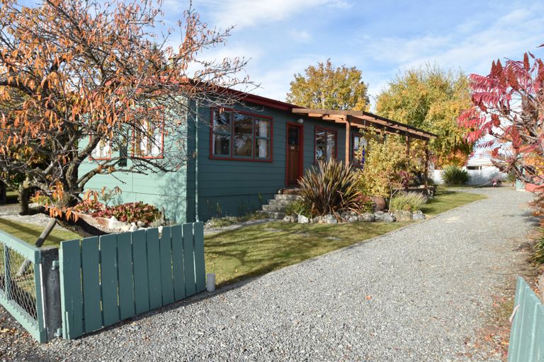 Photo of property in 1 Falstone Crescent, Twizel, 7901