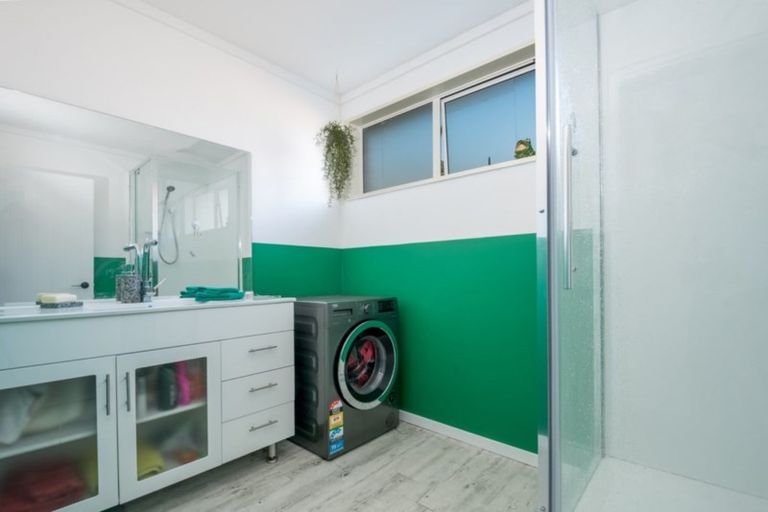 Photo of property in 289 Waikawa Road, Waikawa, Picton, 7220