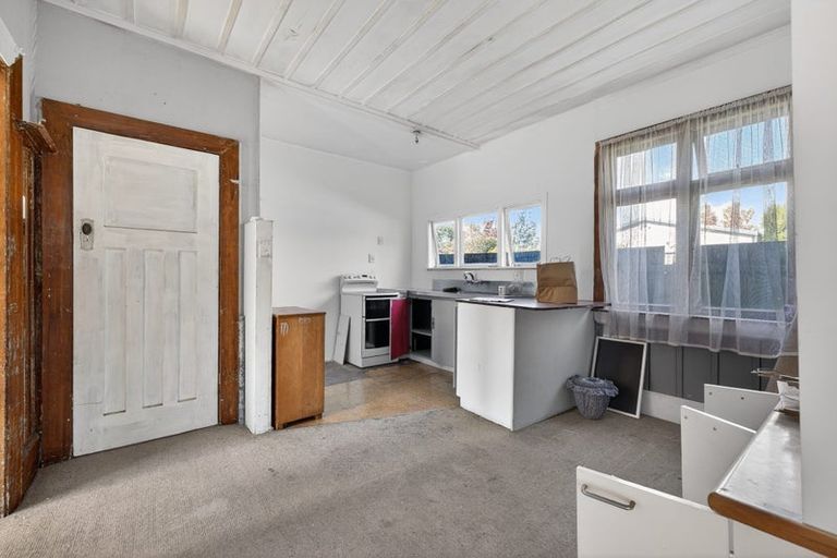 Photo of property in 186 Wainoni Road, Avondale, Christchurch, 8061