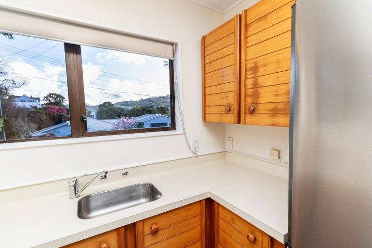 Photo of property in 28a Farm Road, Northland, Wellington, 6012