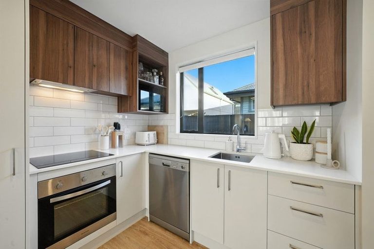 Photo of property in 16d Champion Street, Edgeware, Christchurch, 8013