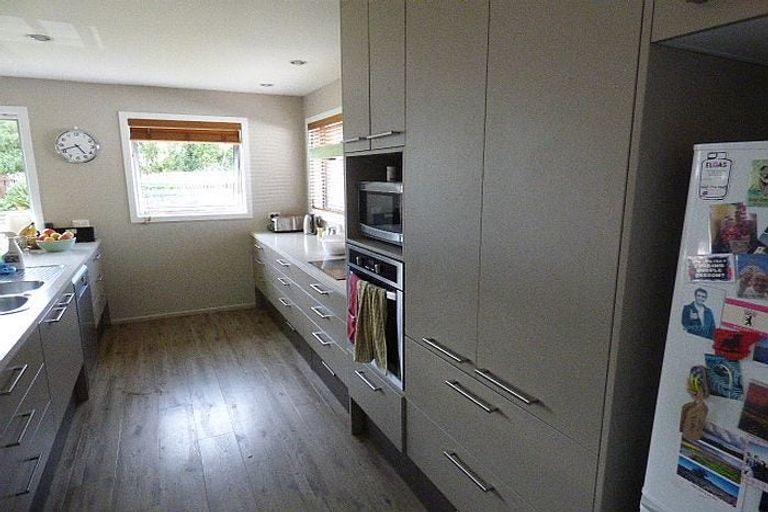 Photo of property in 20 Royal Park Drive, Parklands, Christchurch, 8083