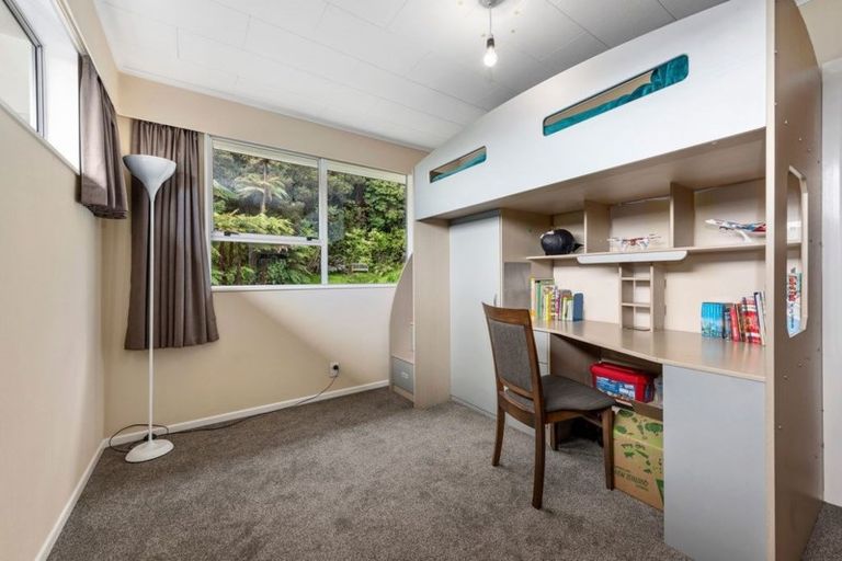 Photo of property in 477a Stokes Valley Road, Stokes Valley, Lower Hutt, 5019