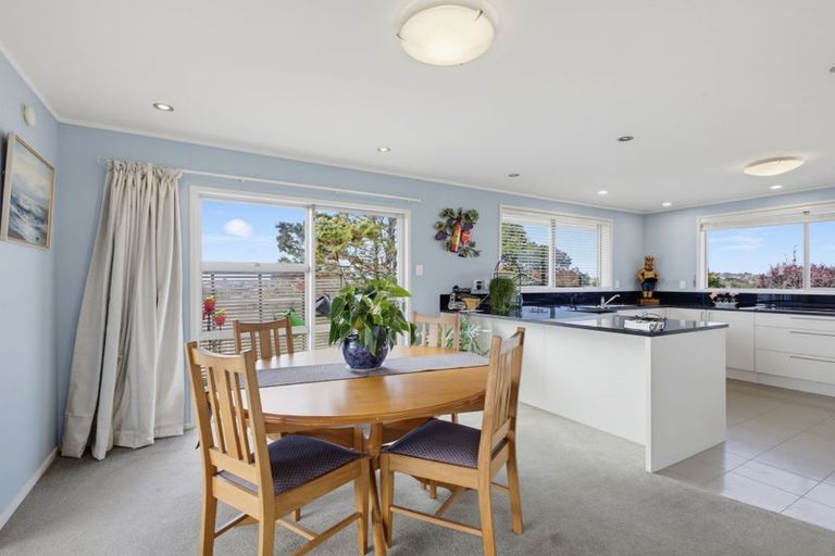 Photo of property in 28a Doralto Road, Frankleigh Park, New Plymouth, 4310