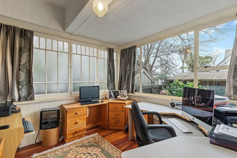 Photo of property in 3 Garden Terrace, Devonport, Auckland, 0624