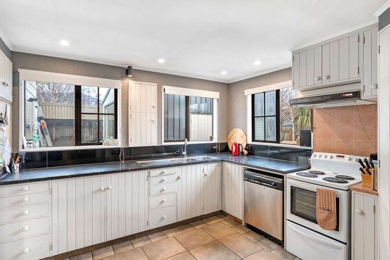 Photo of property in 28 Coleraine Street, Cromwell, 9310