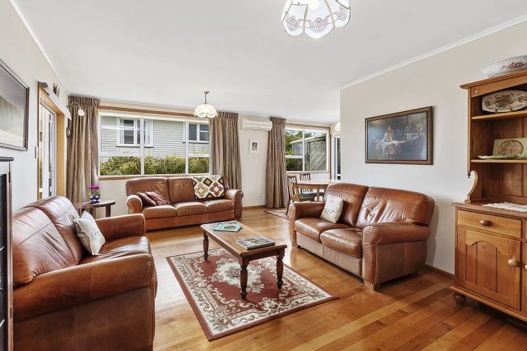 Photo of property in 42 Herewini Street, Titahi Bay, Porirua, 5022