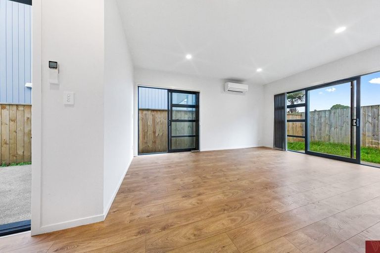 Photo of property in 9 Tapuwae Way, Mangere Bridge, Auckland, 2022