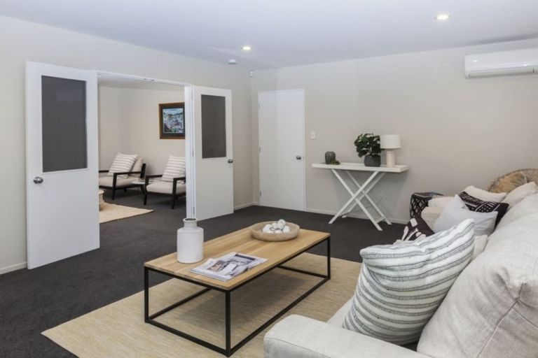 Photo of property in 19 Thornwood Place, Redwood, Christchurch, 8051