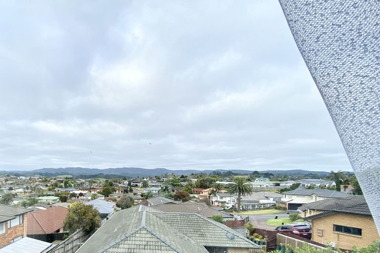 Photo of property in 18 Tirohunga Drive, Henderson, Auckland, 0612
