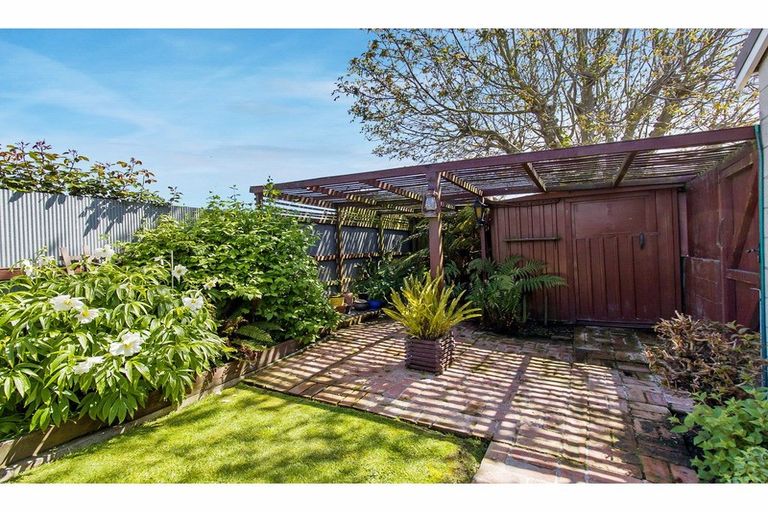 Photo of property in 22b Avenue Road, West End, Timaru, 7910