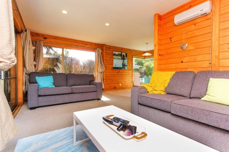 Photo of property in 1/21 Channing Crescent, Botany Downs, Auckland, 2010