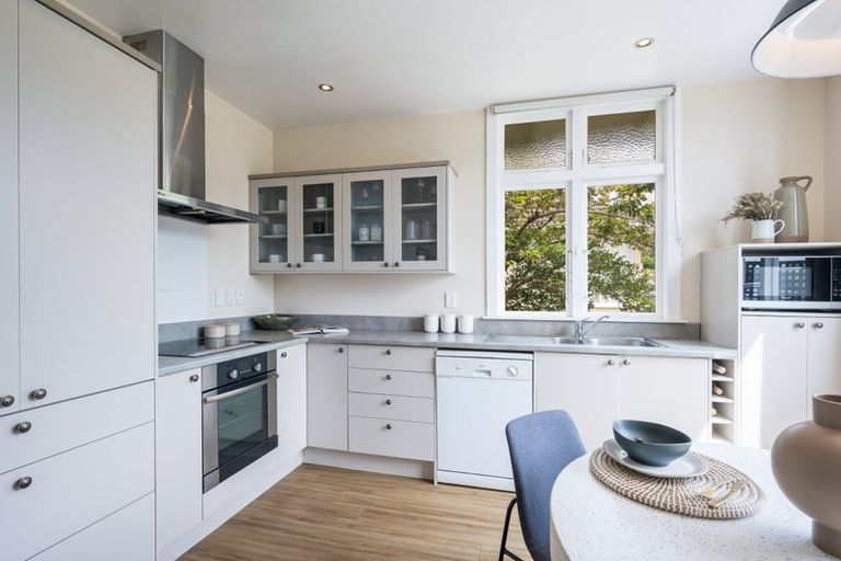 Photo of property in 200 Kawai Street South, Nelson South, Nelson, 7010