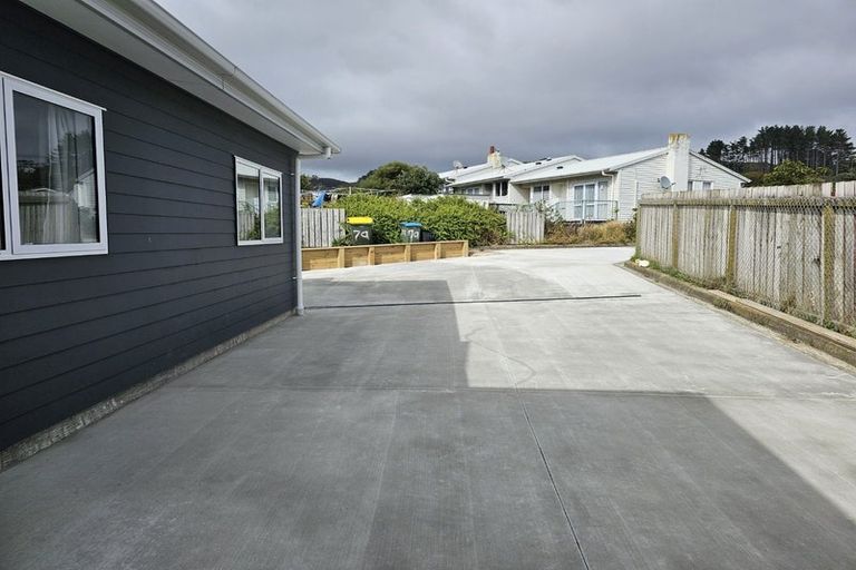 Photo of property in 7a Suffolk Place, Cannons Creek, Porirua, 5024