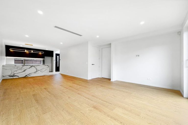 Photo of property in 2/74 Caledonian Road, St Albans, Christchurch, 8014