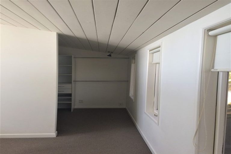 Photo of property in 23 Churchill Road, Murrays Bay, Auckland, 0630