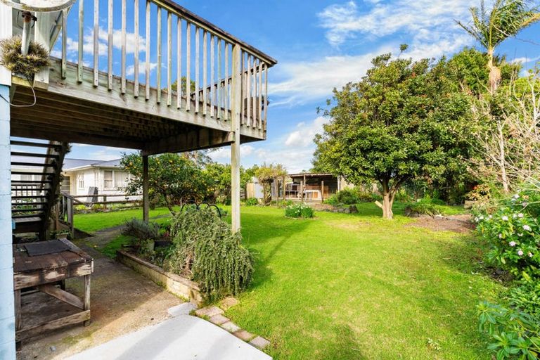 Photo of property in 22 Shoemaker Road, Waipu, 0510