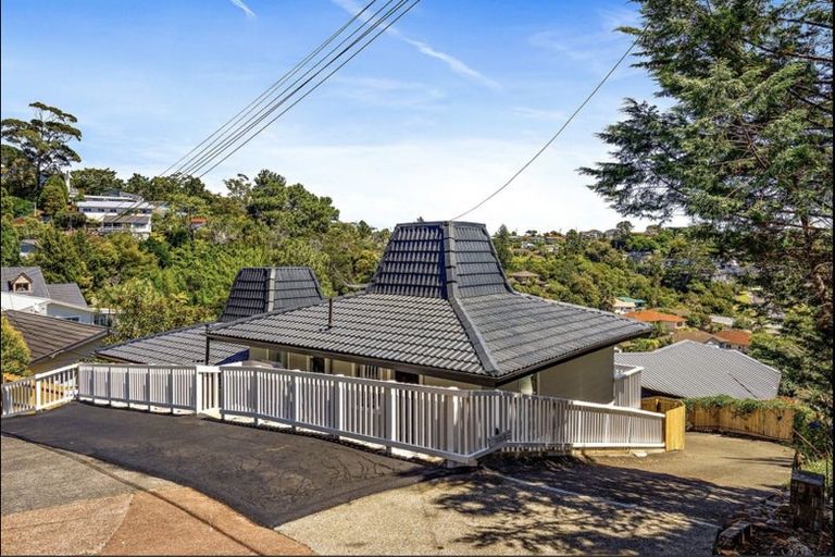 Photo of property in 147a Browns Bay Road, Browns Bay, Auckland, 0630