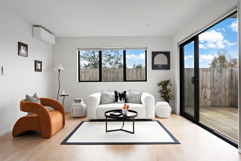Photo of property in 22d Aorangi Place, Birkenhead, Auckland, 0626