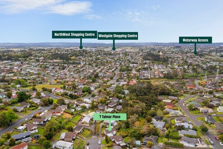 Photo of property in 7 Talmar Place, Massey, Auckland, 0614