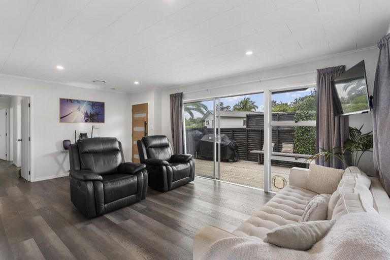 Photo of property in 11 Sun Valley, Hatfields Beach, Orewa, 0931
