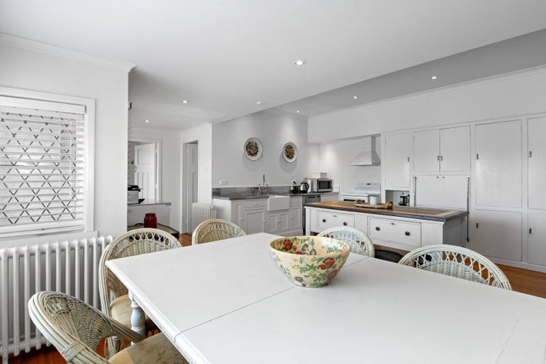 Photo of property in 40 Takinga Street, Mourea, Rotorua, 3074