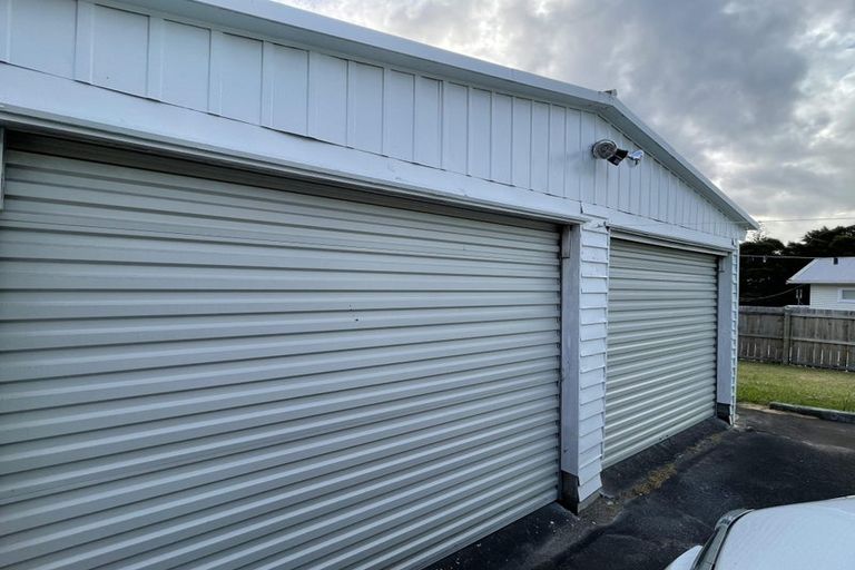 Photo of property in 20 Glendene Avenue, Glendene, Auckland, 0602