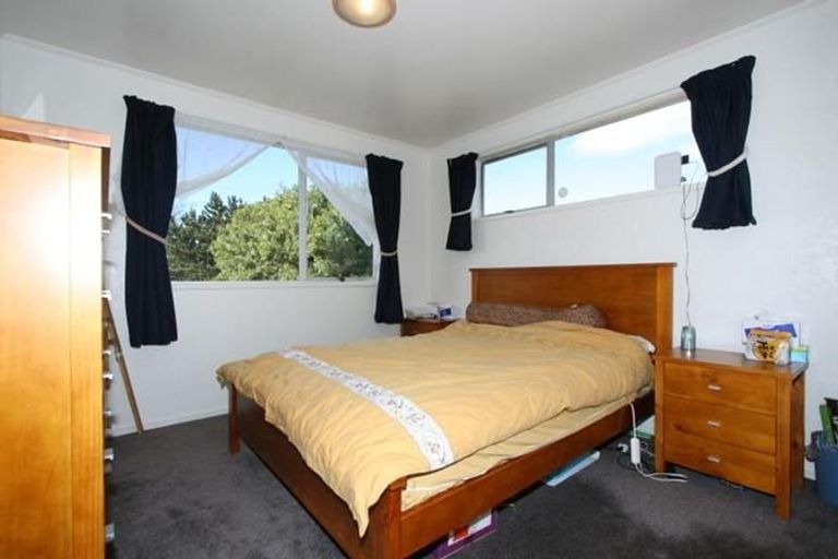 Photo of property in 27 Lisa Rise, Half Moon Bay, Auckland, 2012