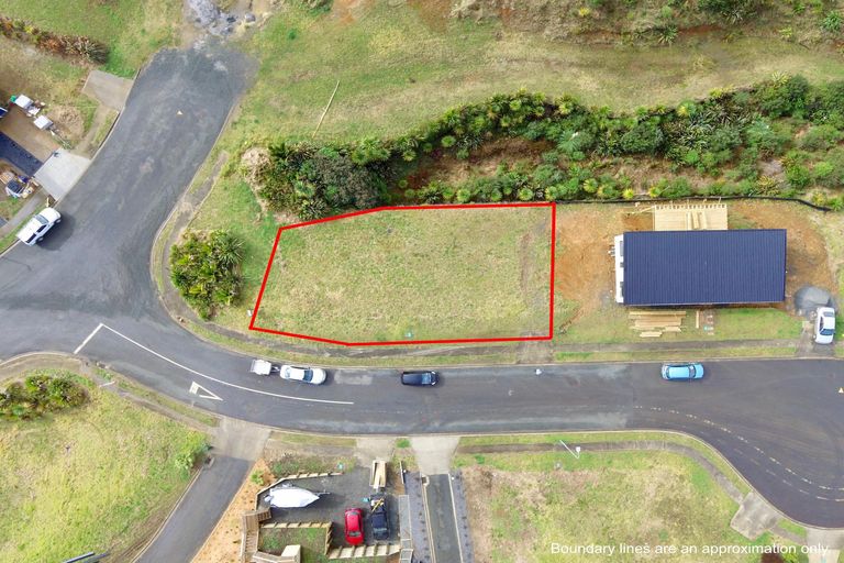 Photo of property in 1 Mahana Place, Raglan, 3225