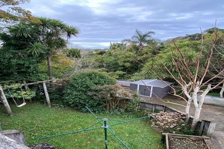 Photo of property in 10 Airey Place, Torbay, Auckland, 0630