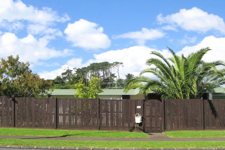 Photo of property in 1/25 Anna Watson Road, Half Moon Bay, Auckland, 2012